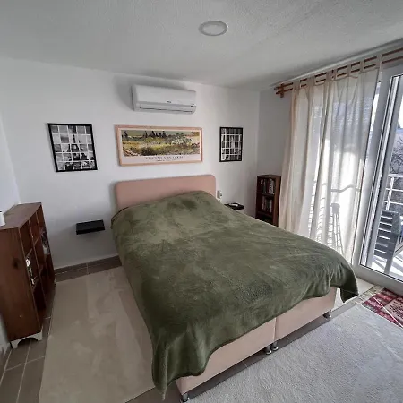 Denize 5 Dk Yürüme Mesafesinde Kuş-ar Sitesi Tatil Evi *