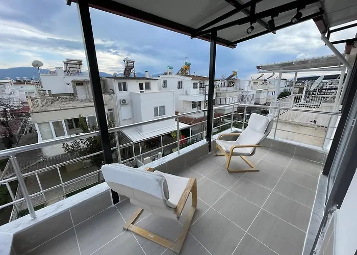 Tatil Evi Denize 5 Dk Yürüme Mesafesinde Kuş-ar Sitesi Kuşadası