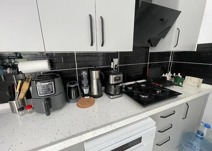 Denize 5 Dk Yürüme Mesafesinde Kuş-ar Sitesi Tatil Evi Kuşadası