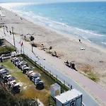 Holiday home Denize 5 Dk Yuerueme Mesafesinde Kus-ar Sitesi Kusadasi