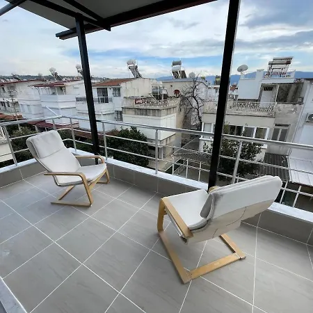 Denize 5 Dk Yuerueme Mesafesinde Kus-ar Sitesi Holiday home