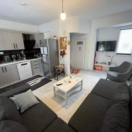 Holiday home Denize 5 Dk Yuerueme Mesafesinde Kus-ar Sitesi *