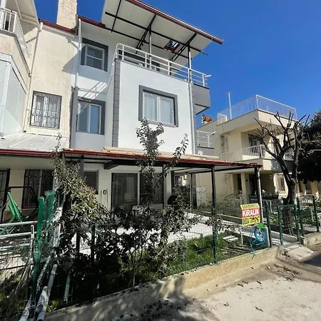 Denize 5 Dk Yuerueme Mesafesinde Kus-ar Sitesi Holiday home
