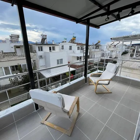 Vakantiehuis Denize 5 Dk Yuerueme Mesafesinde Kus-ar Sitesi Kuşadası