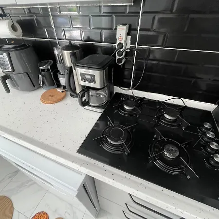 Denize 5 Dk Yuerueme Mesafesinde Kus-ar Sitesi * Kusadası