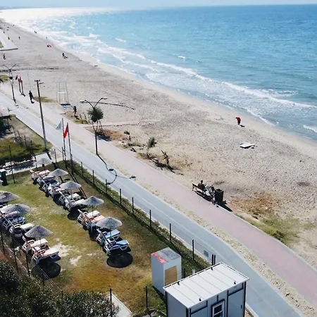 Feriehus Denize 5 Dk Yuerueme Mesafesinde Kus-ar Sitesi Kusadası