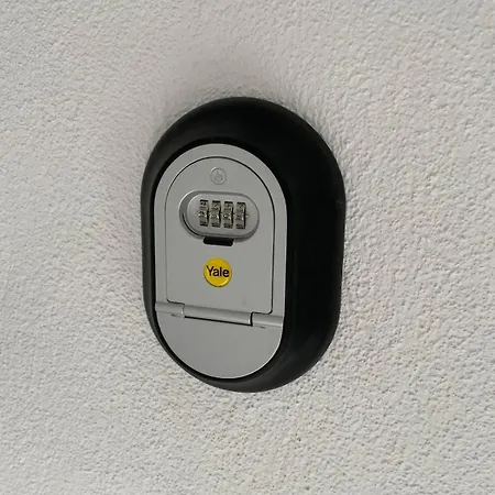 Denize 5 Dk Yuerueme Mesafesinde Kus-ar Sitesi *