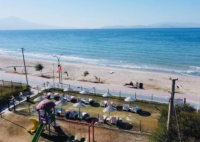 Denize 5 Dk Yuerueme Mesafesinde Kus-ar Sitesi Vakantiehuis Kuşadası